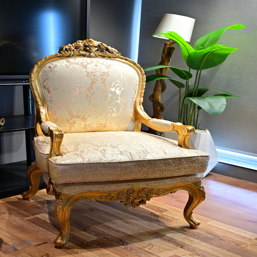 Victoria Classic Chair + Table