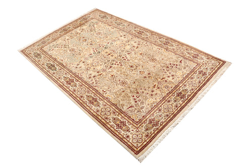Blossom Pearl (Beige based)