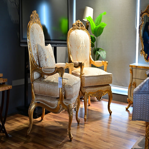 Victoria Classic Chair + Table