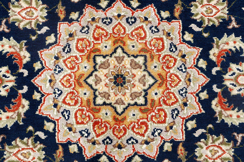 Isfahani Dome ( Blue & Off White)