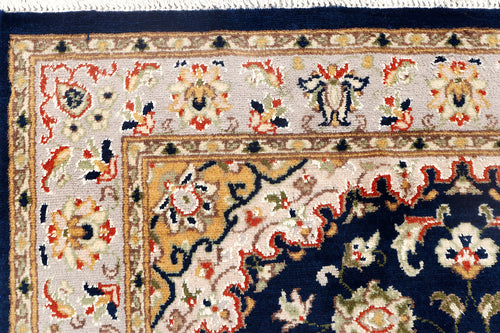Isfahani Dome ( Blue & Off White)